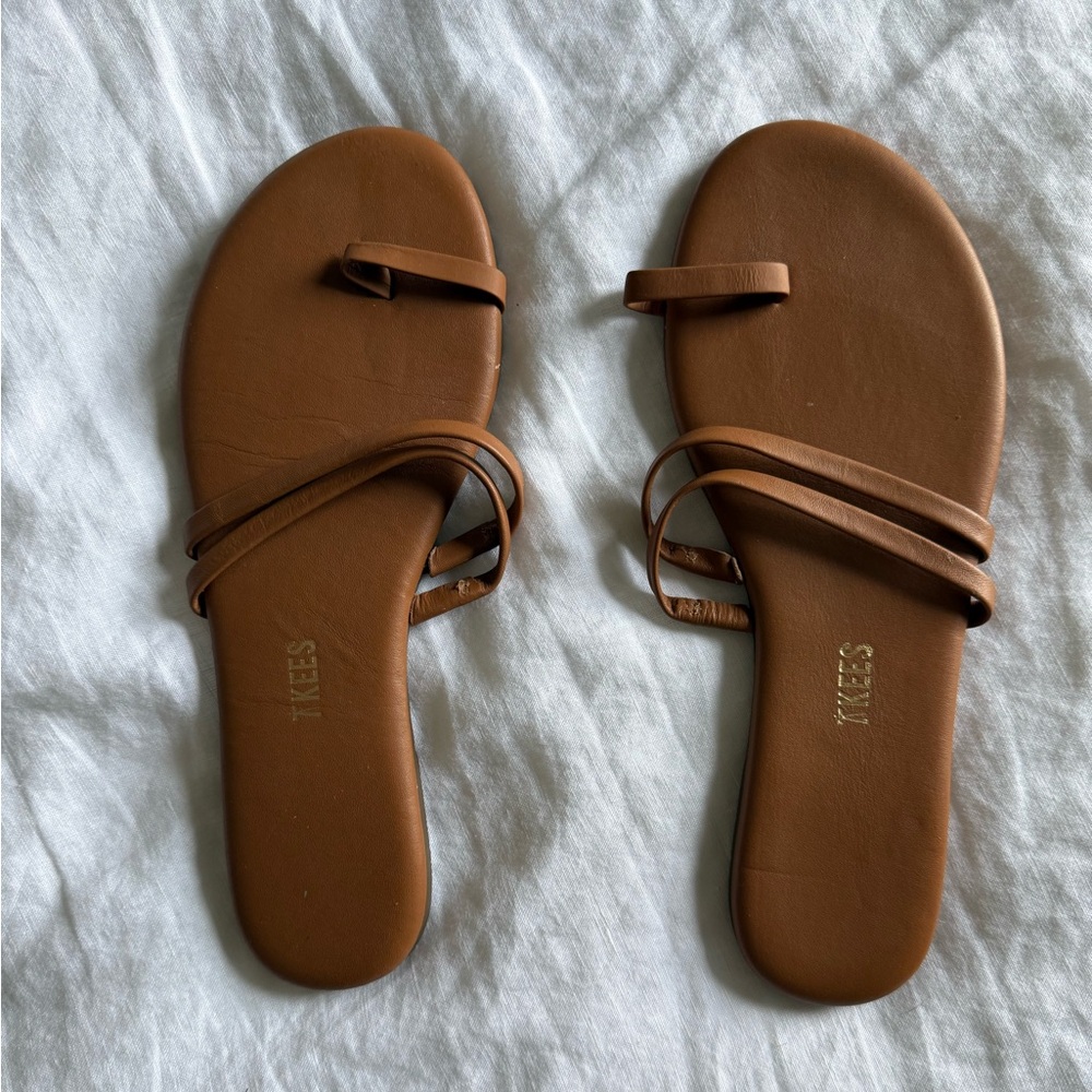 TKEES sandles